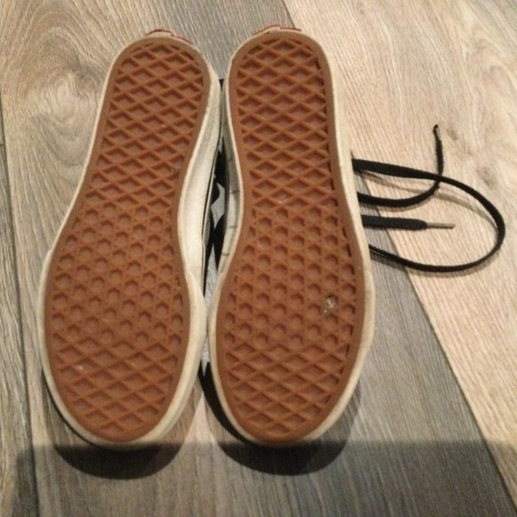 Black and Gray High-Top Vans - Picture 4 of 7